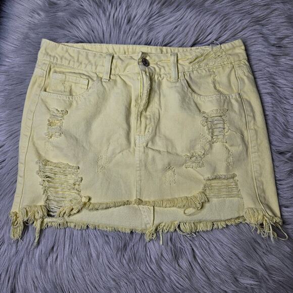 Juniors Litz Yellow Distressed Mini Denim Skirt Size Medium - Picture 1 of 9